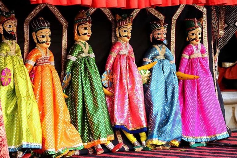 बलौदाबाजार : राज्योत्सव 2025 : दूसरी शाम रंग झरोखा की प्रस्तुति ने बांधा शमा, कठपुतली नृत्य ने खूब बटोरी तालियां बलौदाबाजार : राज्योत्सव 2025 : दूसरी शाम रंग झरोखा की प्रस्तुति ने बांधा शमा, कठपुतली नृत्य ने खूब बटोरी तालियां