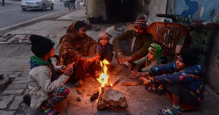 इंदौर में सीजन की सबसे ठंडी रात, पारा 12.1°C; भोपाल और ग्वालियर में भी गिरावट, मध्यप्रदेश में ठंड बढ़ेगी इंदौर में सीजन की सबसे ठंडी रात, पारा 12.1°C; भोपाल और ग्वालियर में भी गिरावट, मध्यप्रदेश में ठंड बढ़ेगी