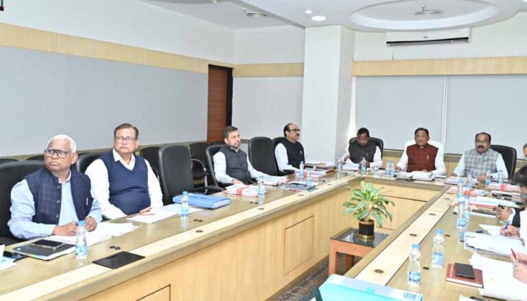 मुख्यमंत्री की अध्यक्षता में छत्तीसगढ़ सिंचाई परियोजना मंडल की 33वीं बैठक संपन्न