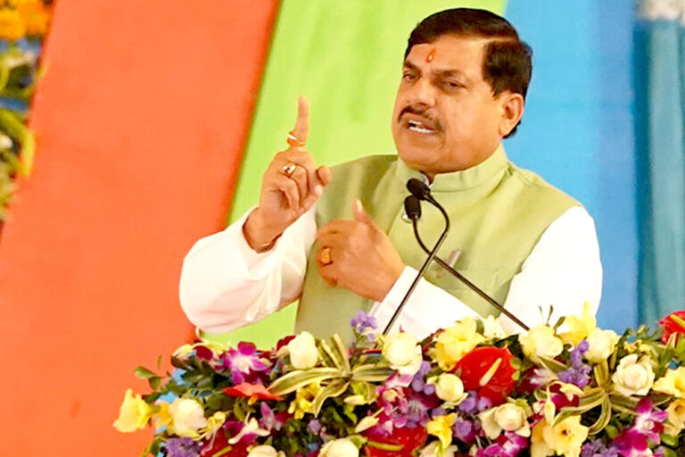 सीएम शिवराज बोले- राहुल गांधी भ्रमित कर रहे, मछली पकड़ने के लिए वोट नहीं मिलता